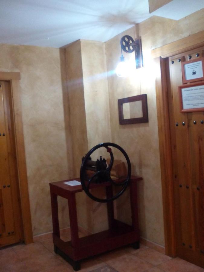 Puerta Al Duraton Bed & Breakfast Sebulcor Exterior photo